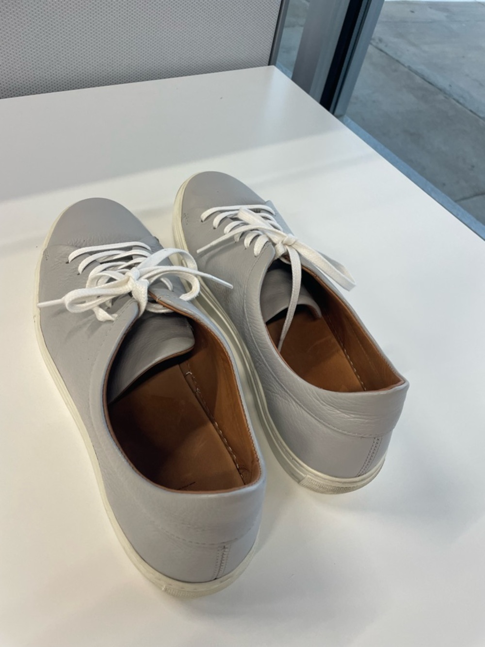 Men's Casual Rodd & Gunn Windmere Leather Sneakers in Light Gray Euro 45 - Picture 4 of 9
